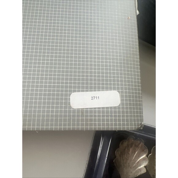 VTG WINTHROP Silver Plated Tea Sipping Spoons. Shell Resign/Original Package - Picture 6 of 7